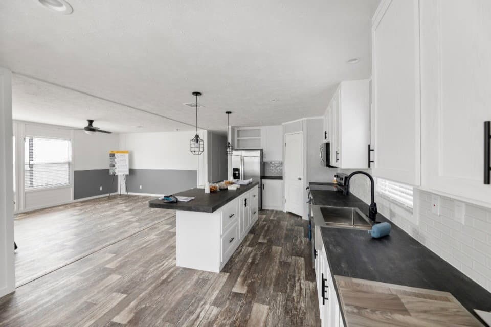 Verde ranch 28603n kitchen home features