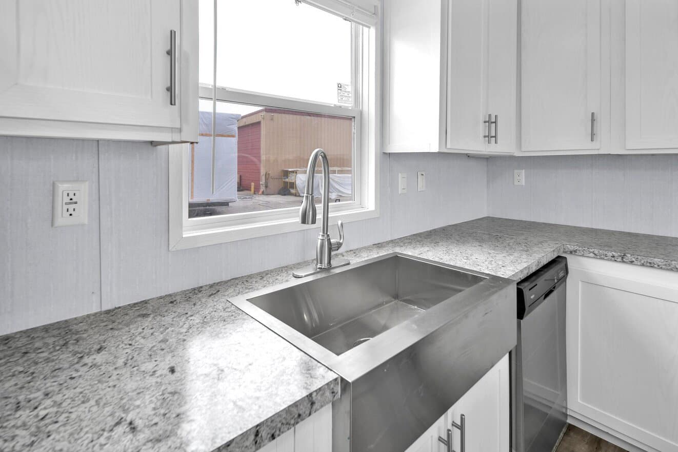 Alamo lite 16763s kitchen home features