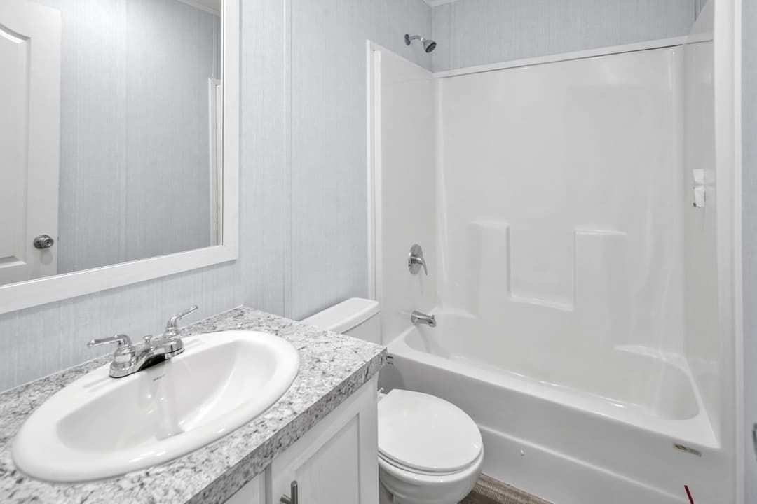 Alamo lite 16763s bathroom home features
