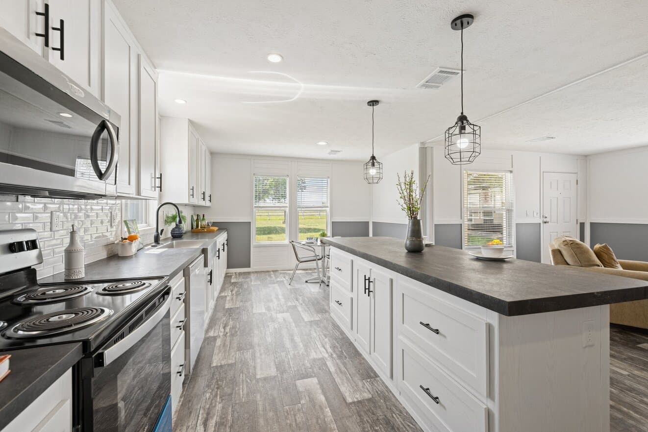 Verde ranch 28563n kitchen home features