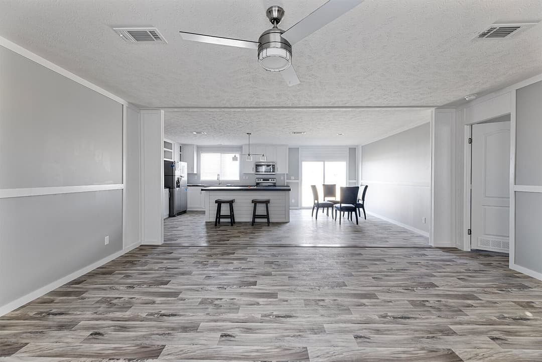 Valu maxx premier 32684e interior home features