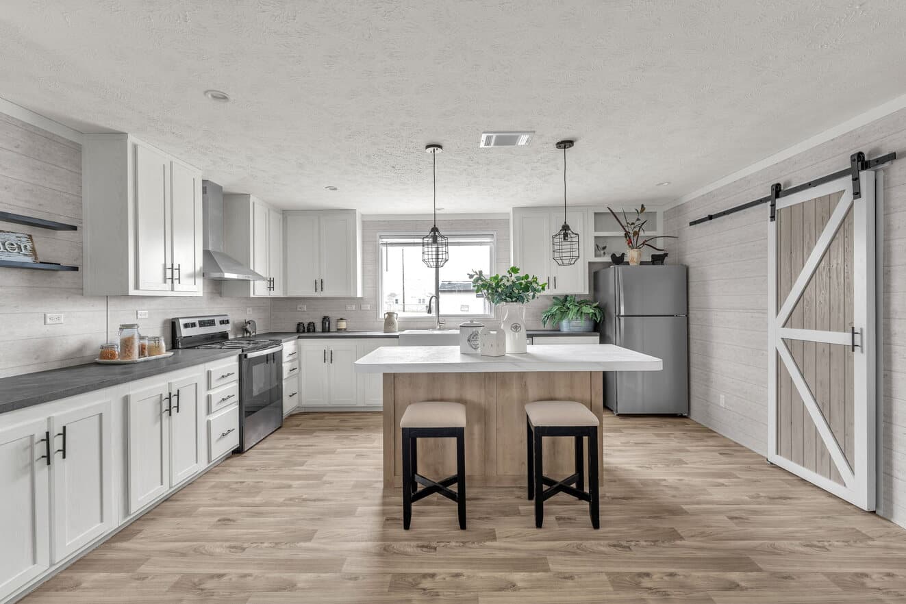 Palm harbor elite 28523f kitchen home features