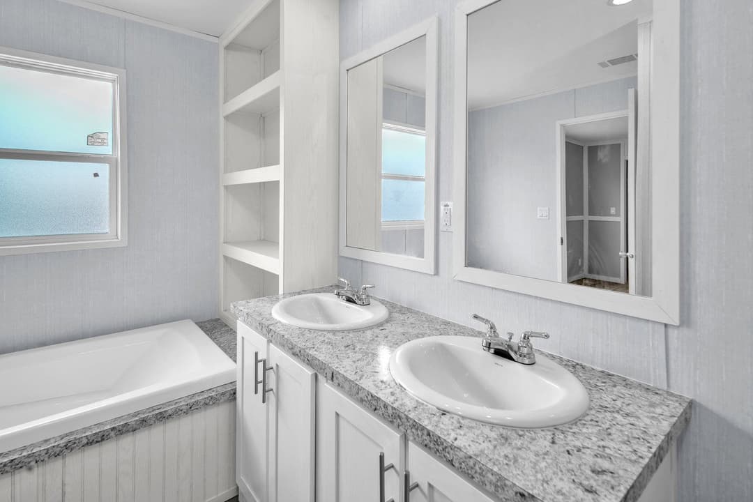 Alamo lite 16763s bathroom home features