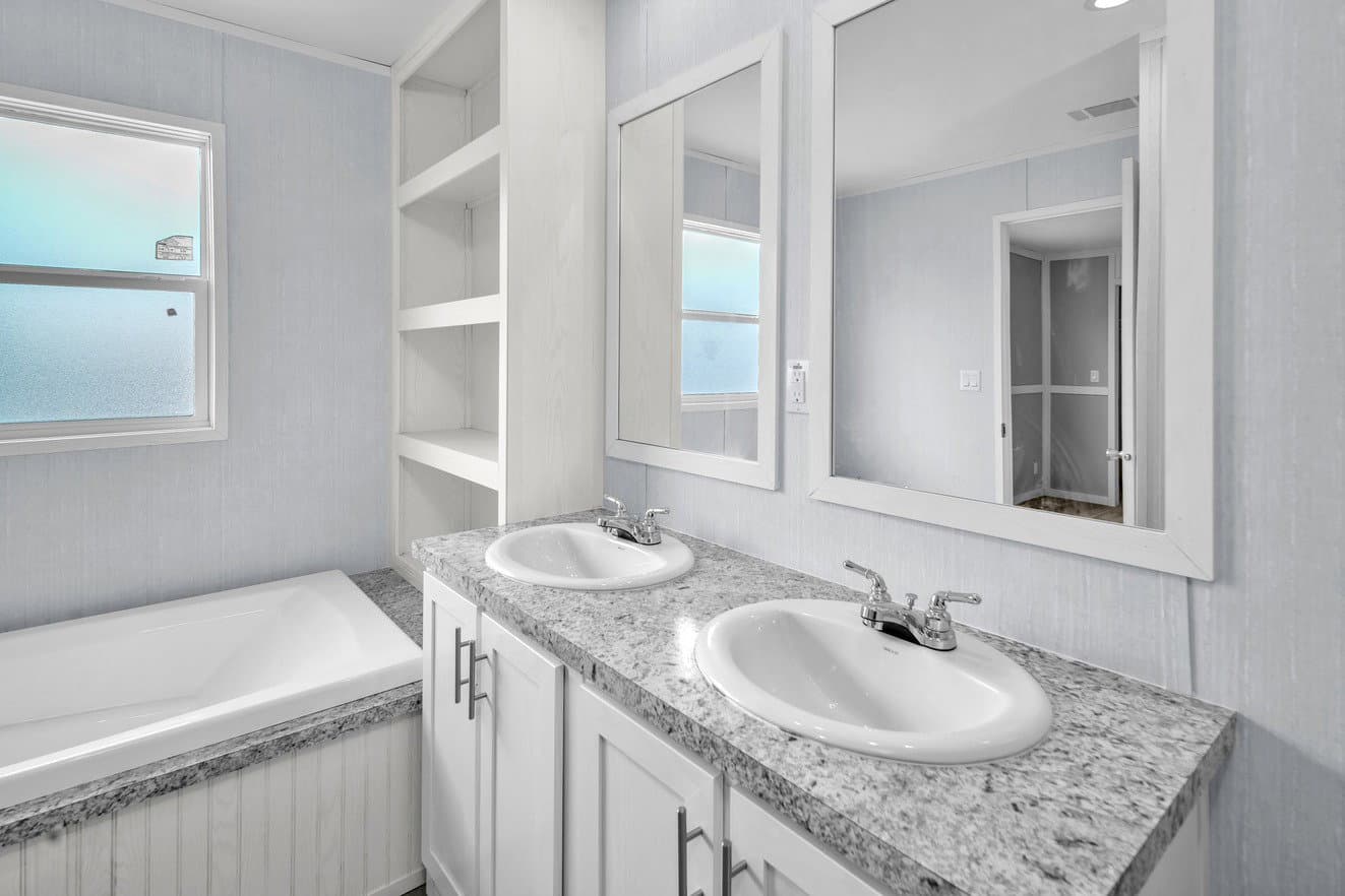Alamo lite 16763s bathroom home features