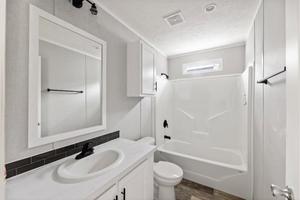 Verde ranch 28603n bathroom home features