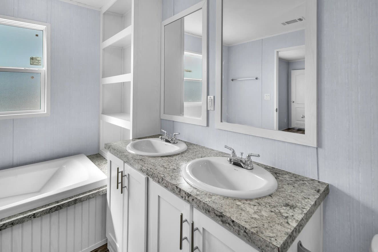 Alamo lite 16763r bathroom home features