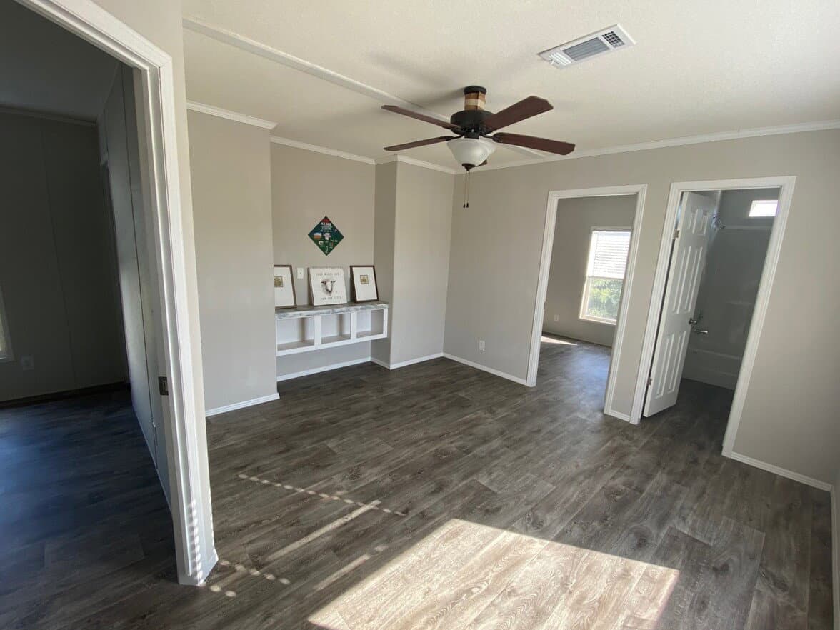 Pinnacle 18763p interior home features