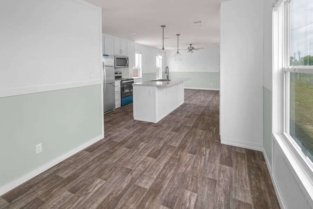 Valu maxx premier 16763a interior home features