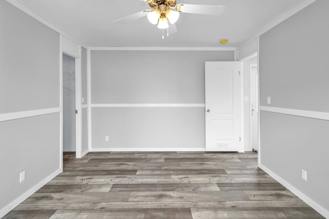 Alamo lite 16763s bedroom home features